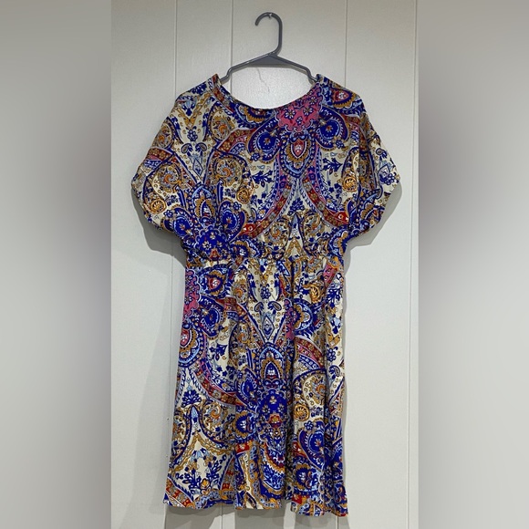 Paisley Print Batwing Sleeve Ruffle Hem Dress - Picture 7 of 8